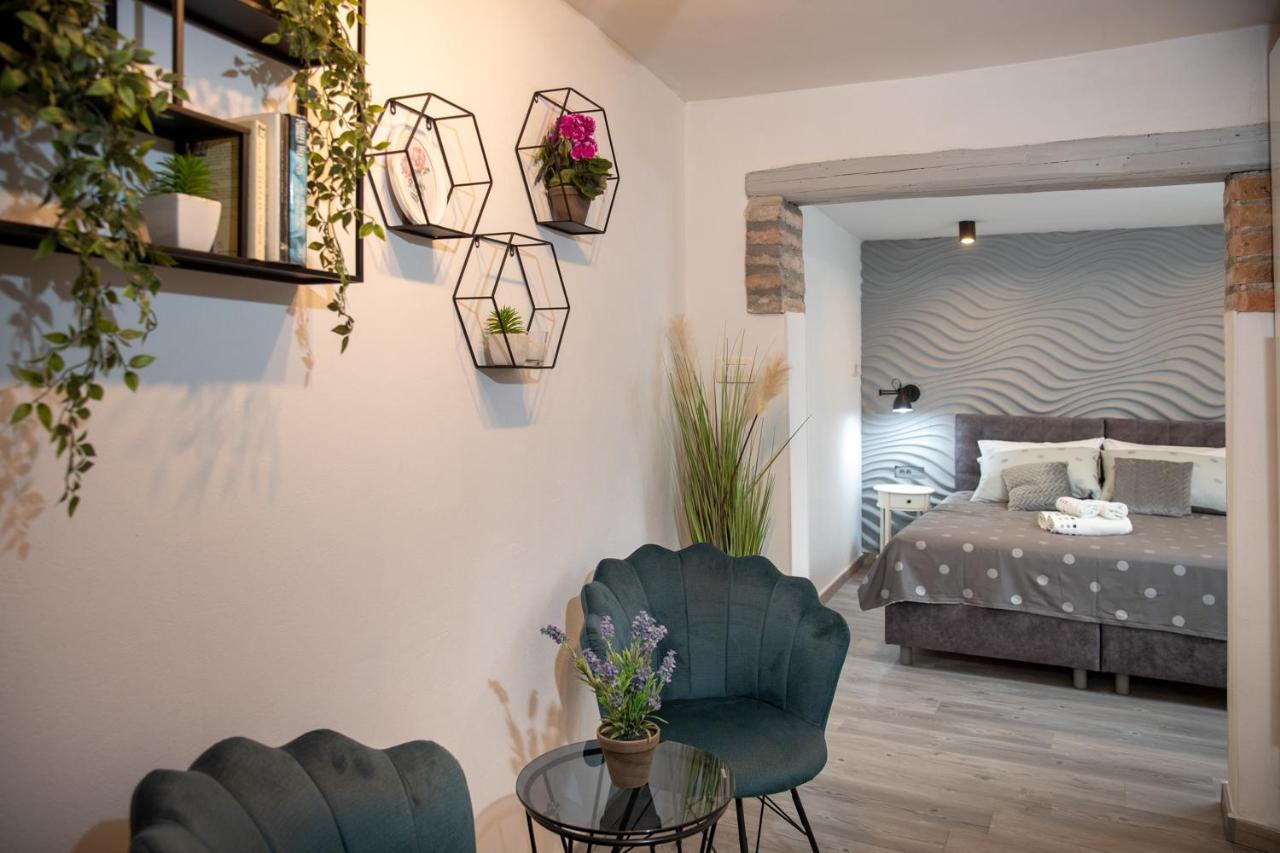 Old Rubinum Apartment روفينج المظهر الخارجي الصورة
